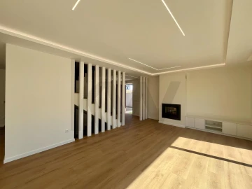 Moradia T4 para Venda em Mafra