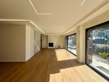 Moradia T4 para Venda em Mafra