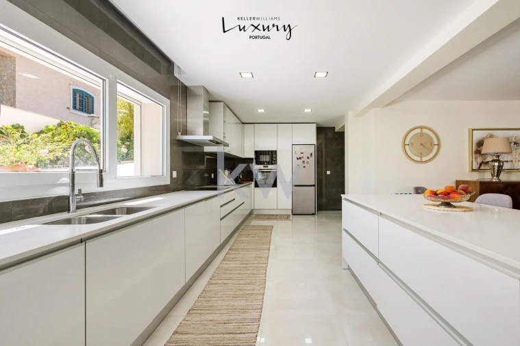 Moradia T5 para Venda em Febres Foto 14