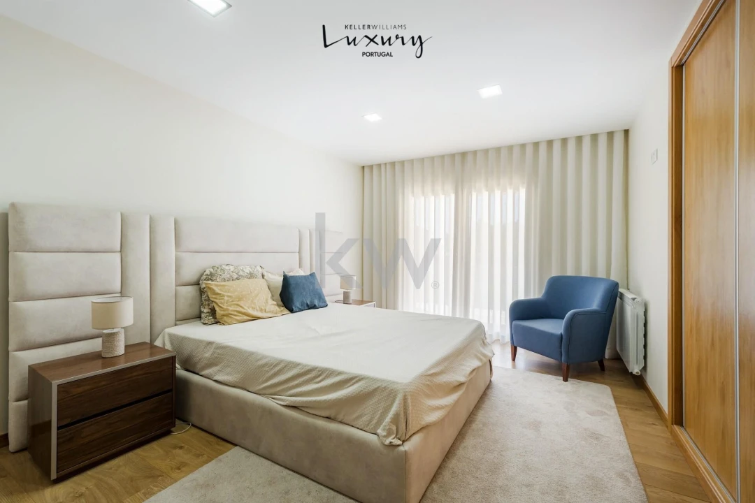 Moradia T5 para Venda em Febres Foto 19