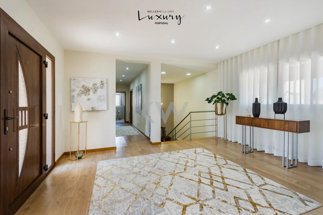 Moradia T5 para Venda em Febres Foto 3