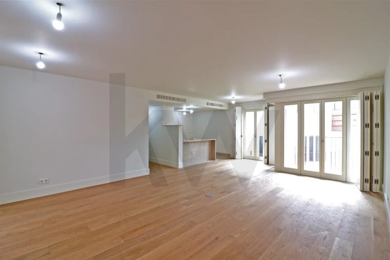 Apartamento T2 para Venda em Santo António Foto 4