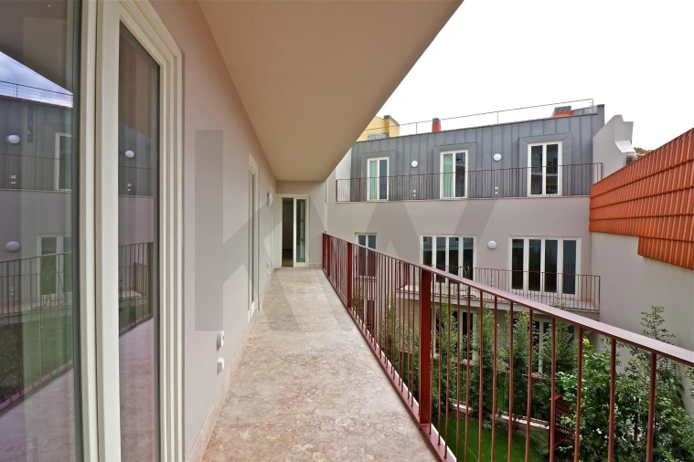 Apartamento T2 para Venda em Santo António Foto 16