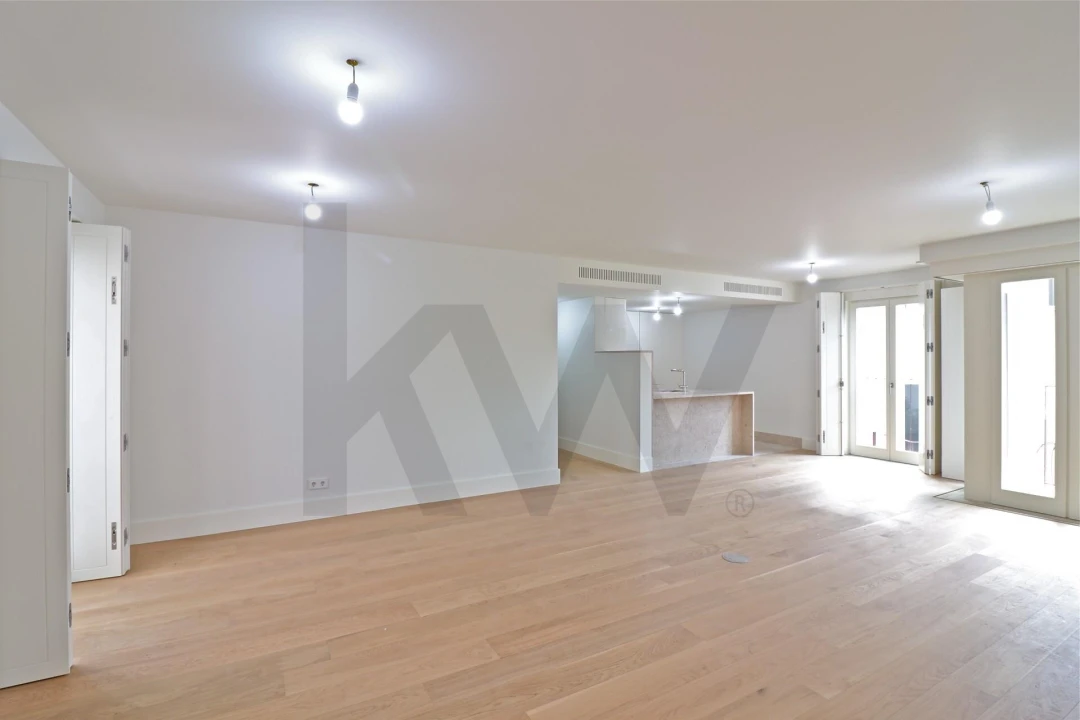 Apartamento T2 para Venda em Santo António Foto 5