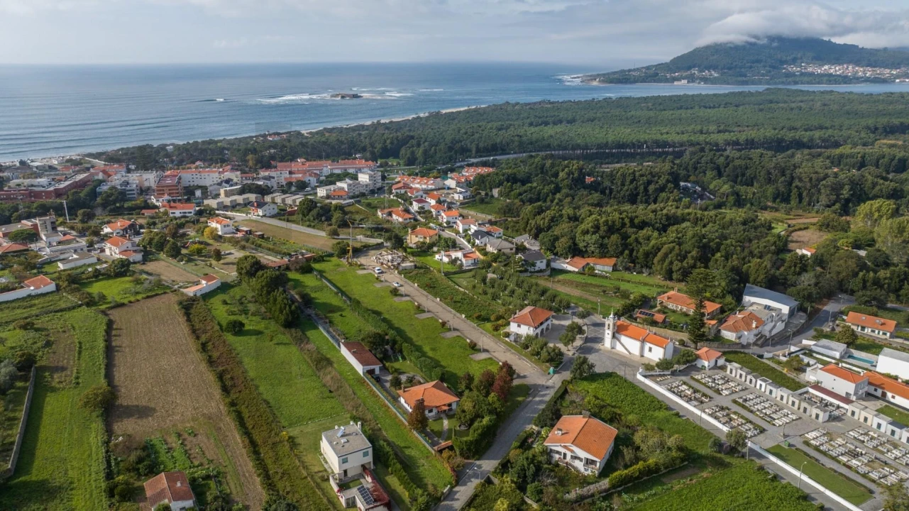 Terreno para Venda em Moledo e Cristelo Foto 3