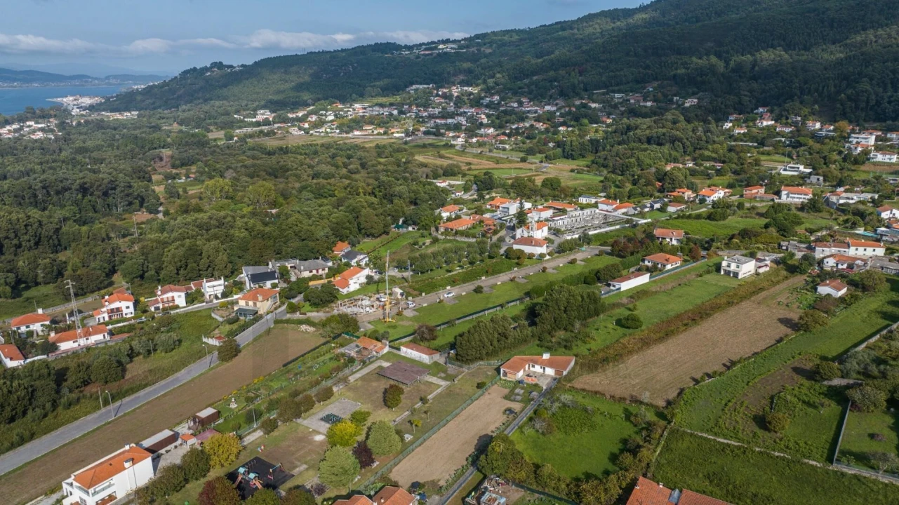 Terreno para Venda em Moledo e Cristelo Foto 8