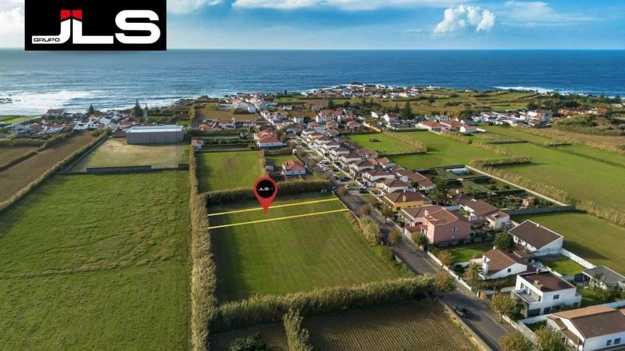 Terreno para Venda em Mosteiros Foto 1