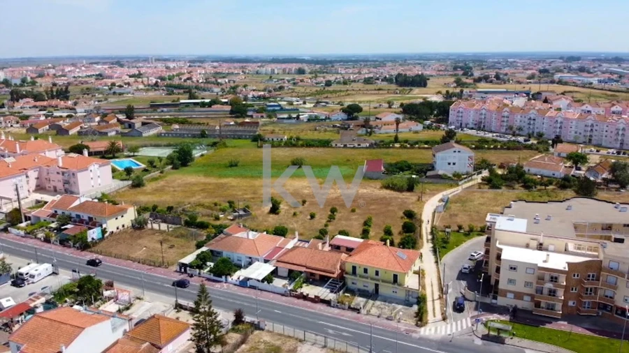 Terreno para Venda em Samora Correia Foto 9