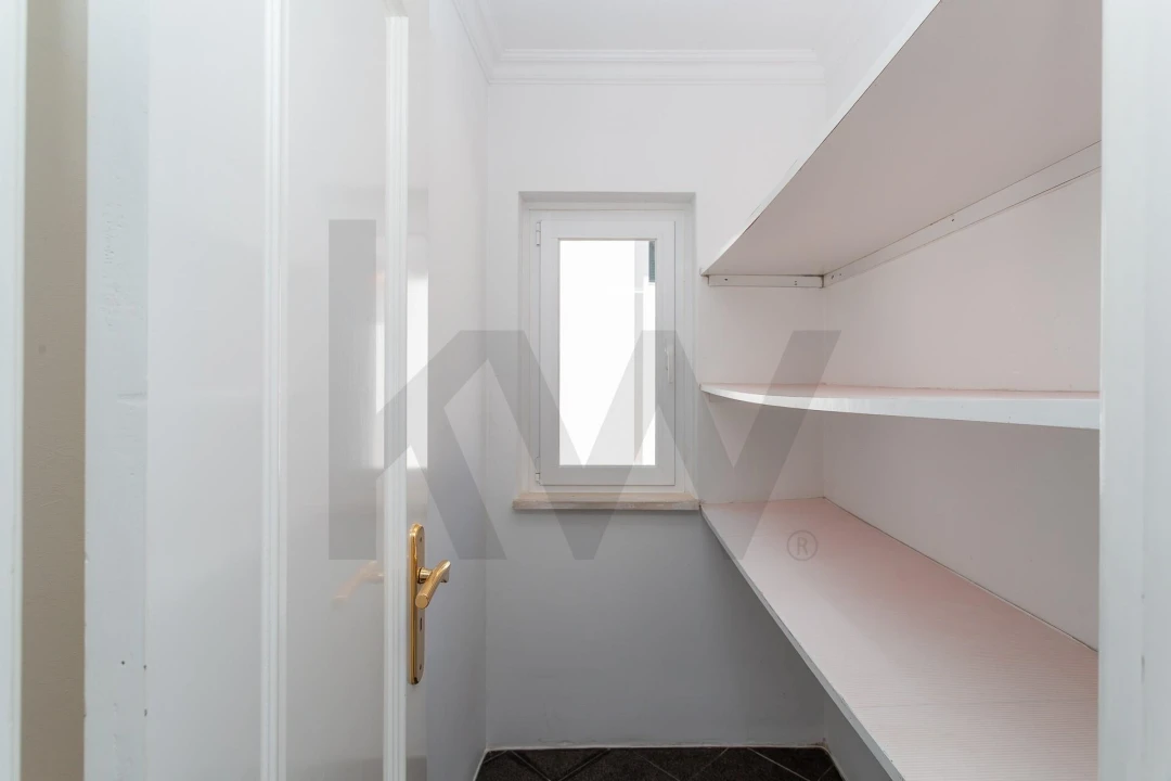 Moradia T5 para Venda em Laranjeiro e Feijó Foto 15