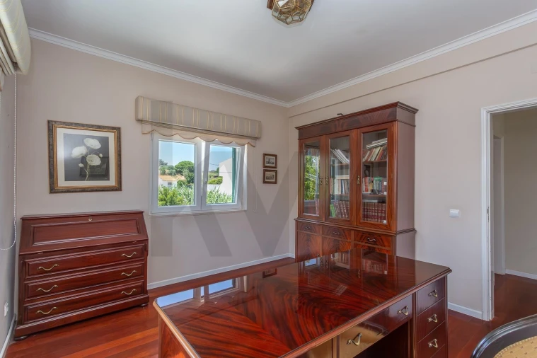 Moradia T5 para Venda em Laranjeiro e Feijó Foto 17