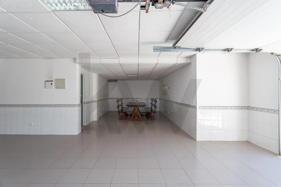 Moradia T5 para Venda em Laranjeiro e Feijó Foto 54