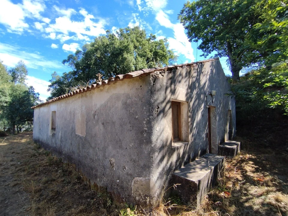 Quinta T4 para Venda em Monchique Foto 1