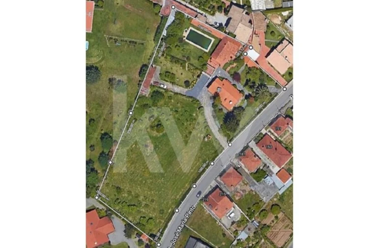 Moradia T7 para Venda em O. Azeméis, Riba-Ul, Ul, Macinhata Seixa, Madail Foto 6