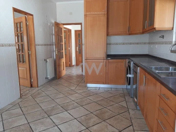 Moradia T3 para Venda em Sesimbra (Castelo)