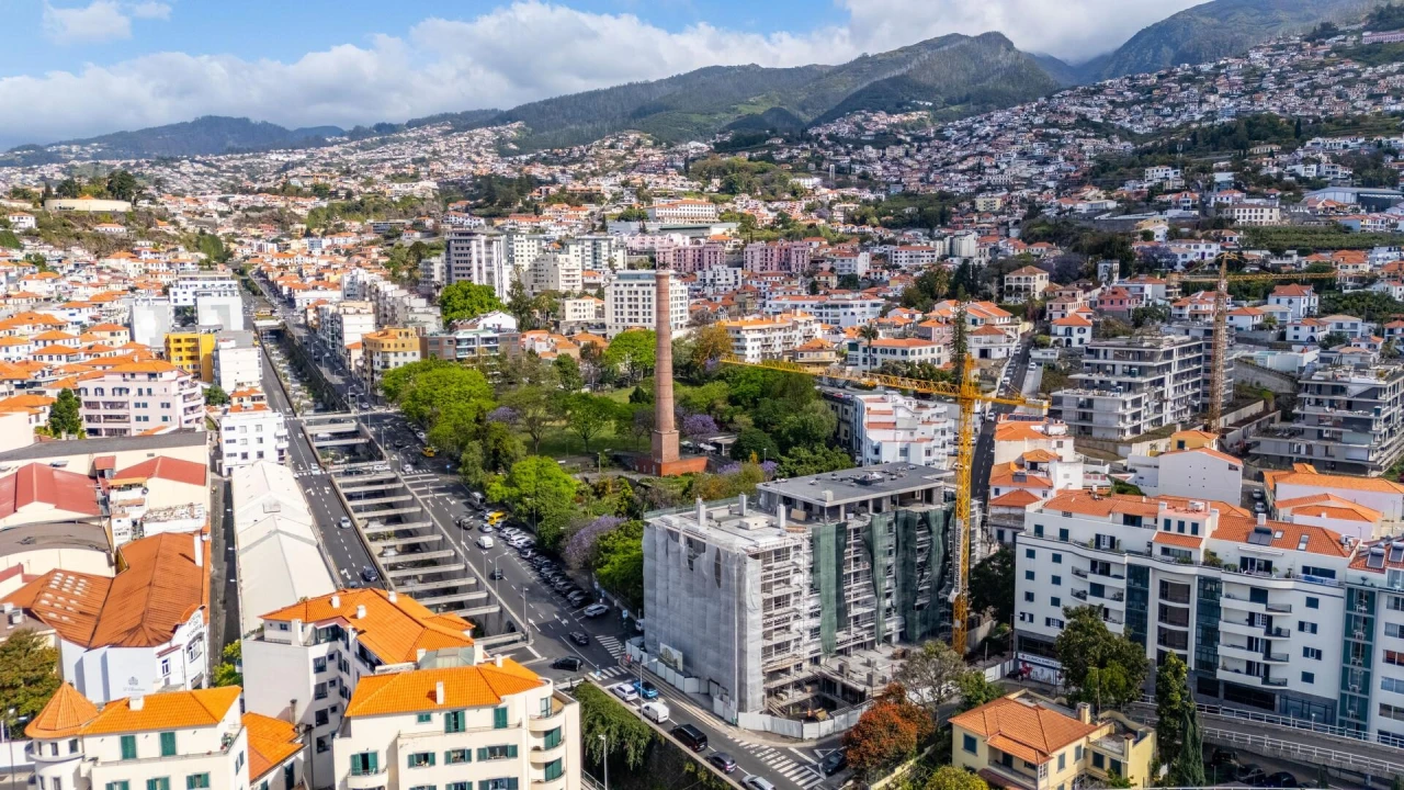 Apartamento T2 para Venda em Funchal (Santa Luzia) Foto 24