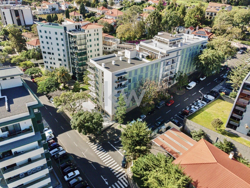 Loja para Venda em Funchal (São Pedro) Foto 3