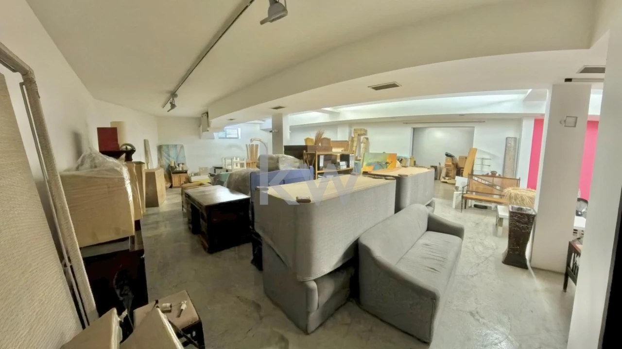 Loja para Venda em Funchal (São Pedro) Foto 14