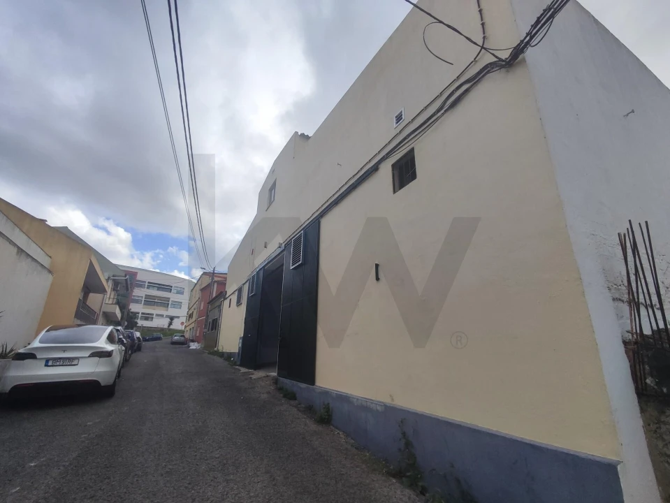 Armazém para Venda em Santa Iria de Azoia, São João da Talha e Bobadela Foto 6