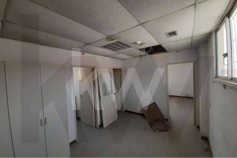 Armazém para Venda em Santa Iria de Azoia, São João da Talha e Bobadela Foto 31