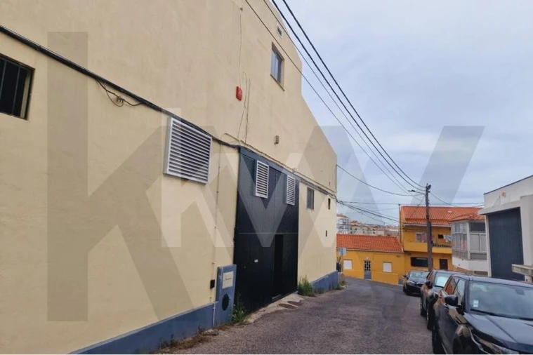 Armazém para Venda em Santa Iria de Azoia, São João da Talha e Bobadela Foto 27