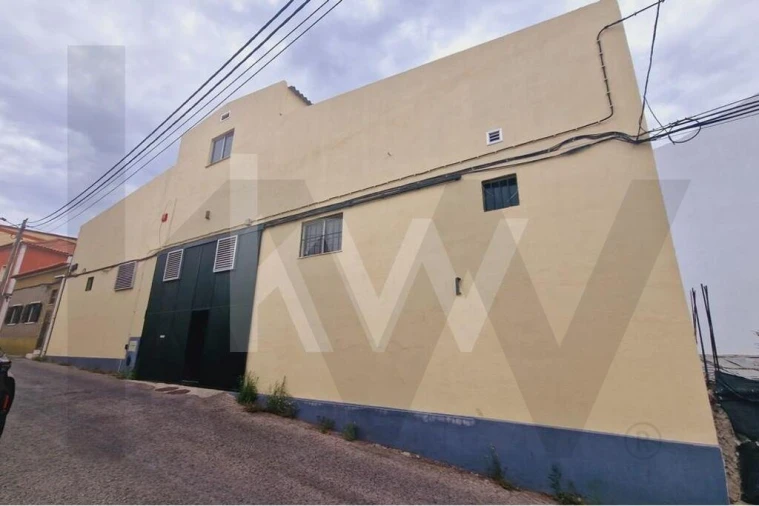 Armazém para Venda em Santa Iria de Azoia, São João da Talha e Bobadela Foto 26