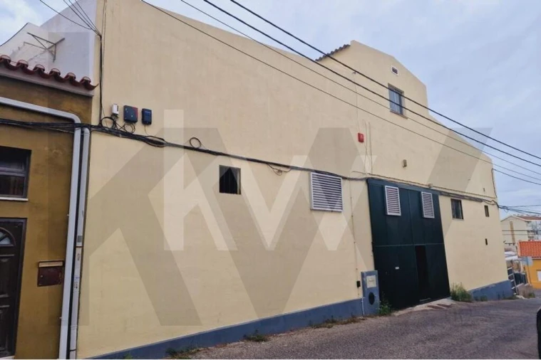 Armazém para Venda em Santa Iria de Azoia, São João da Talha e Bobadela Foto 25