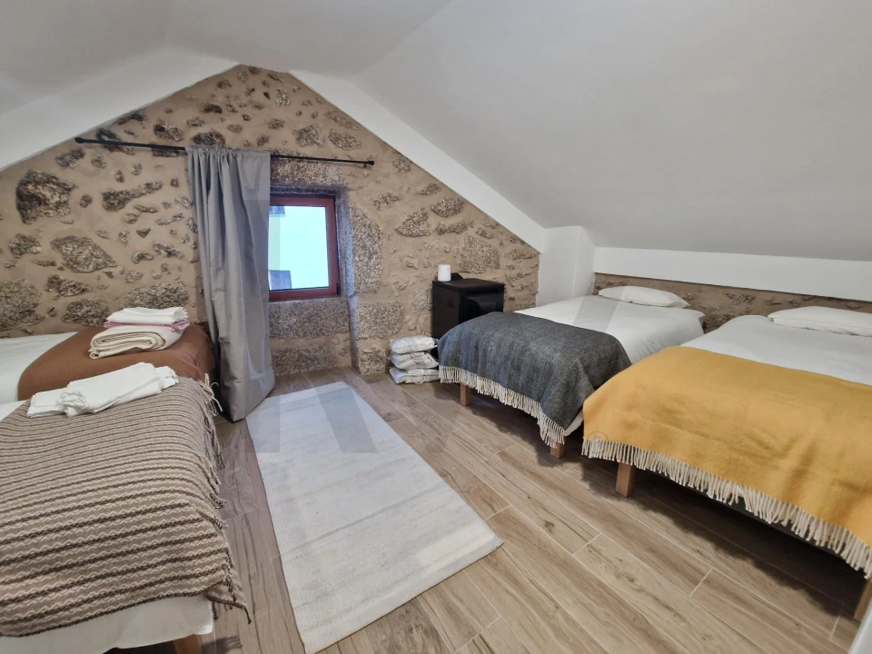 Moradia T4 para Venda em Sabugueiro Foto 12