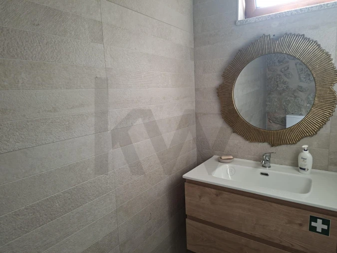 Moradia T4 para Venda em Sabugueiro Foto 19