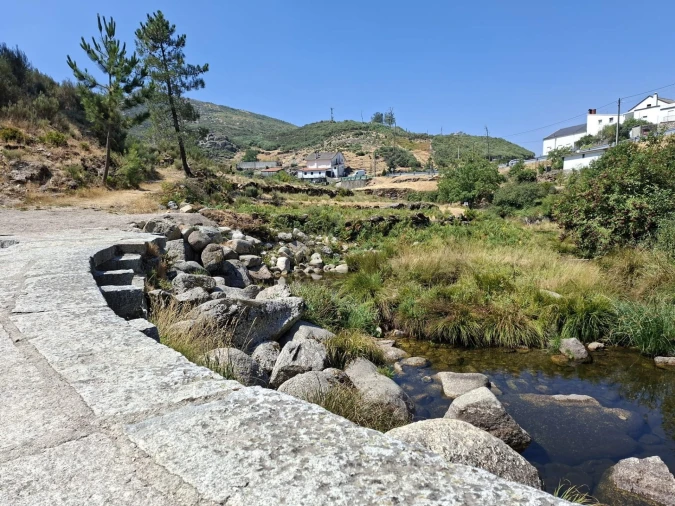 Moradia T4 para Venda em Sabugueiro Foto 23