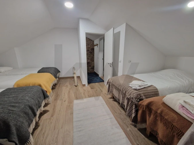 Moradia T4 para Venda em Sabugueiro Foto 13