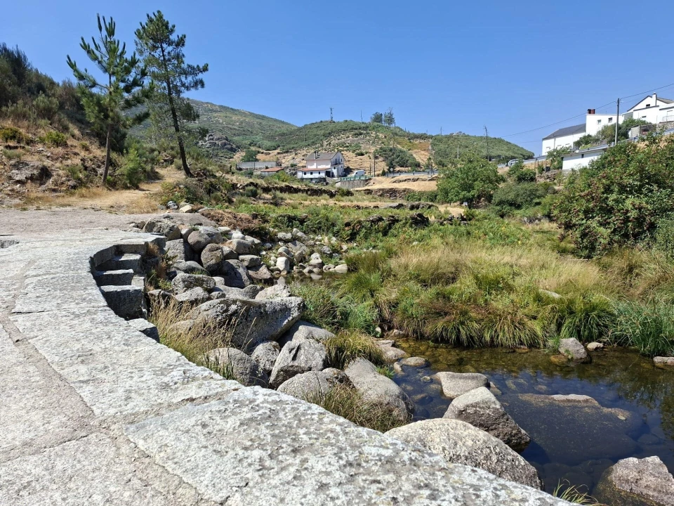 Moradia T4 para Venda em Sabugueiro Foto 23