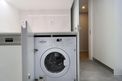 Apartamento T3 para Venda em Carcavelos e Parede