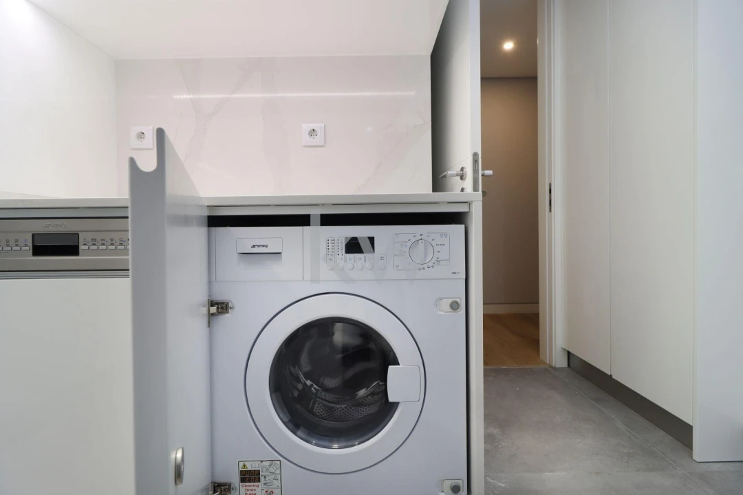 Apartamento T3 para Venda em Carcavelos e Parede Foto 27