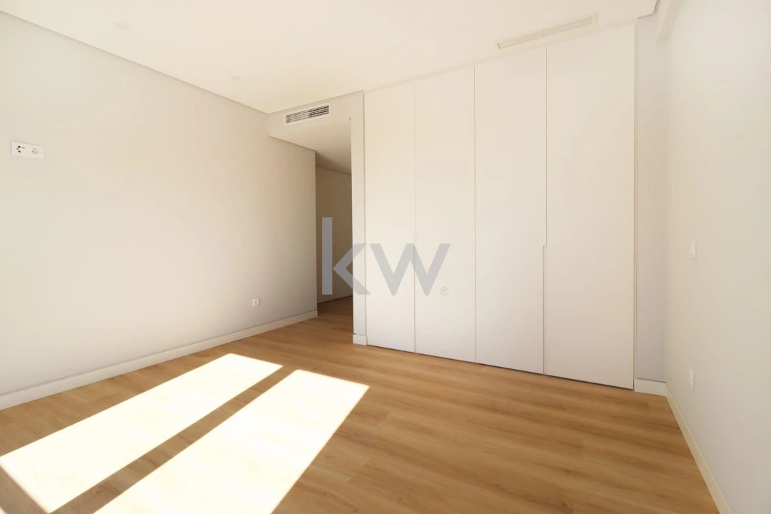 Apartamento T3 para Venda em Carcavelos e Parede Foto 59
