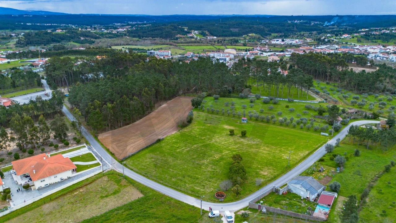 Terreno para Venda em Louriçal Foto 3