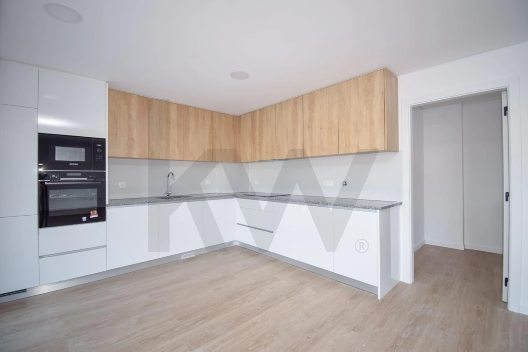 Apartamento T3 para Arrendamento em Ramada e Caneças Foto 5