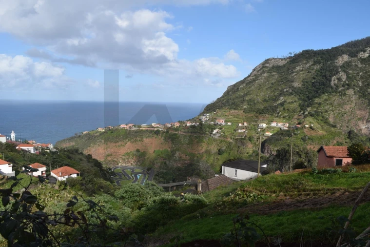 Terreno para Venda em São Roque do Faial Foto 9