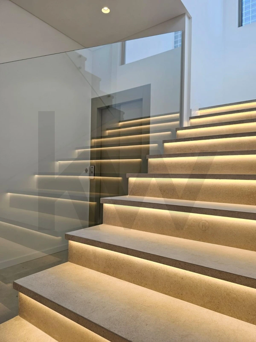 Moradia T4 para Venda em Canhas Foto 46