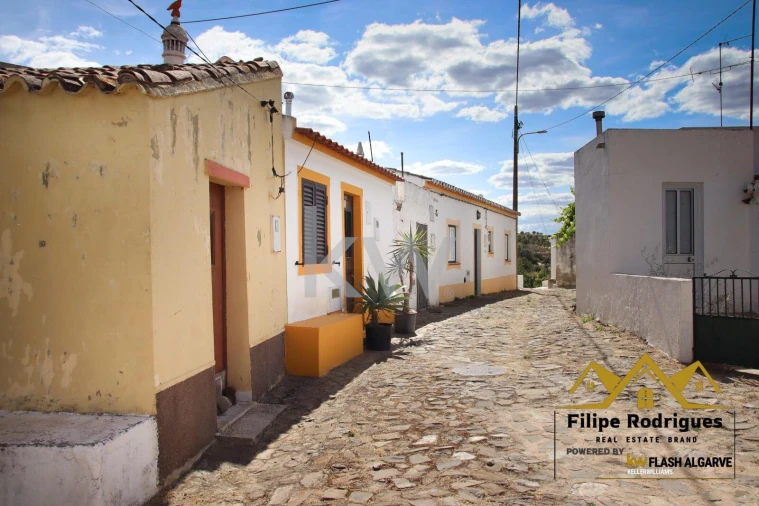 Moradia T4 para Venda em Odeleite Foto 16