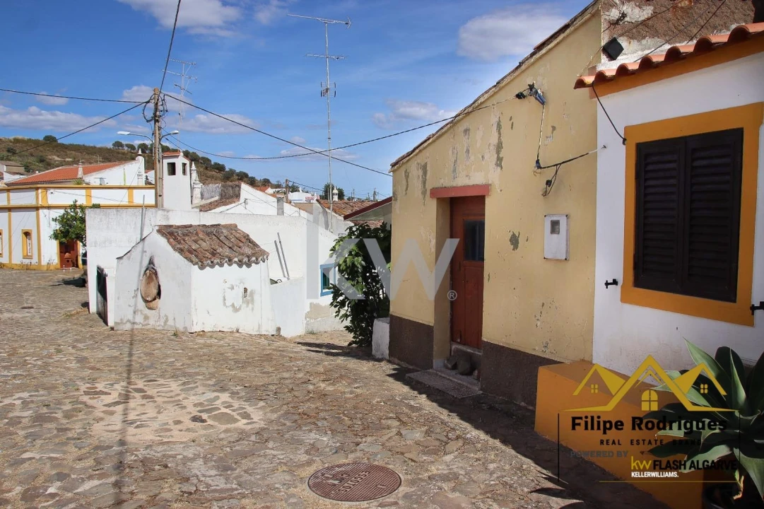Moradia T4 para Venda em Odeleite Foto 15