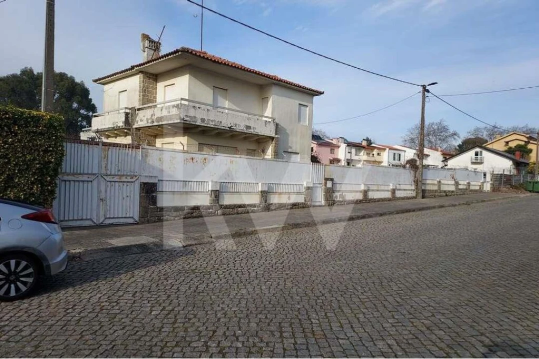 Terreno para Venda em Gulpilhares e Valadares Foto 2