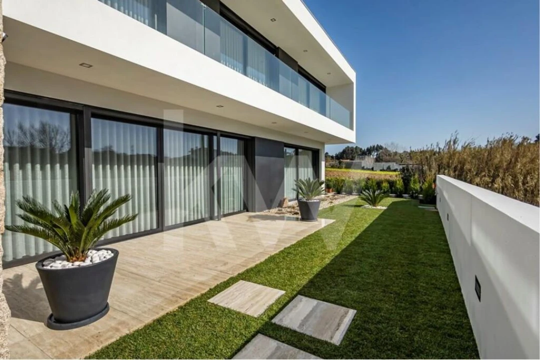 Moradia T4 para Venda em São Felix da Marinha Foto 19