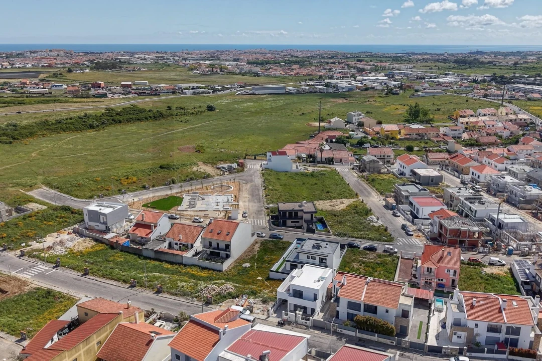 Moradia T4 para Venda em São Domingos de Rana Foto 45