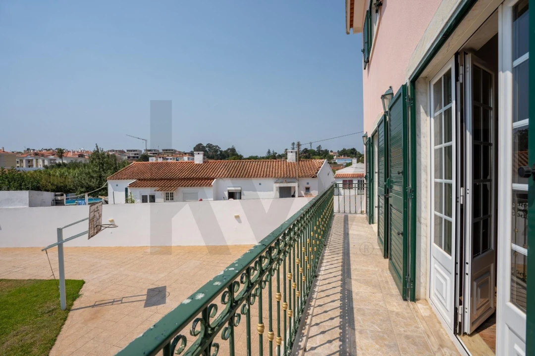 Moradia T5 para Venda em Rio de Mouro Foto 13