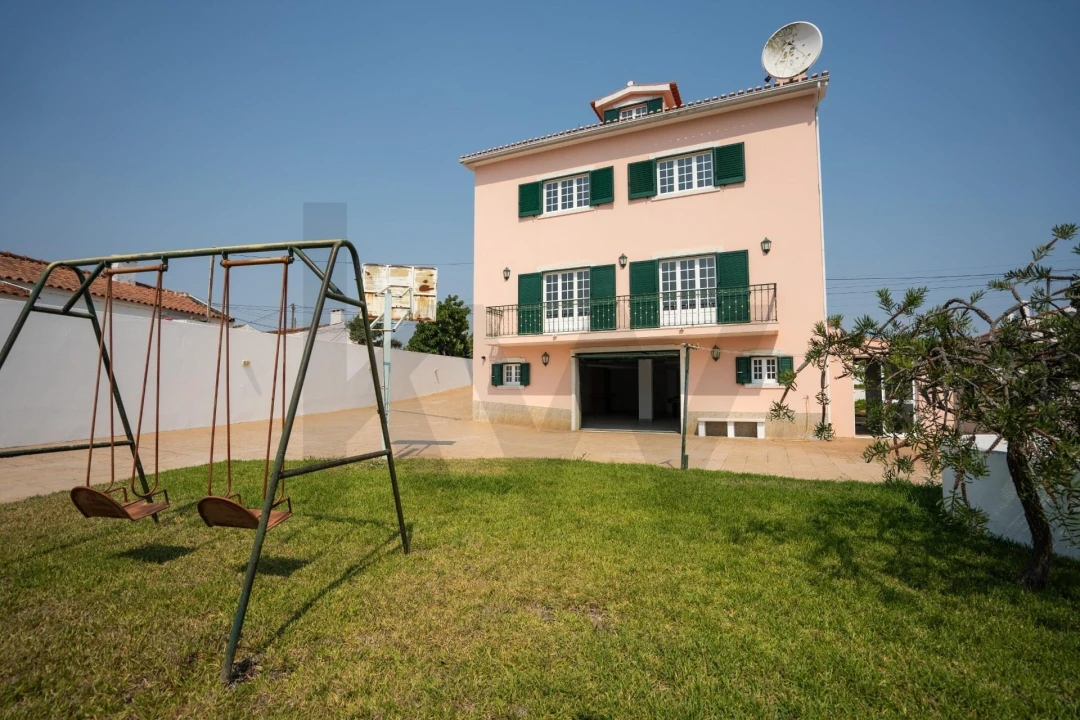 Moradia T5 para Venda em Rio de Mouro Foto 41