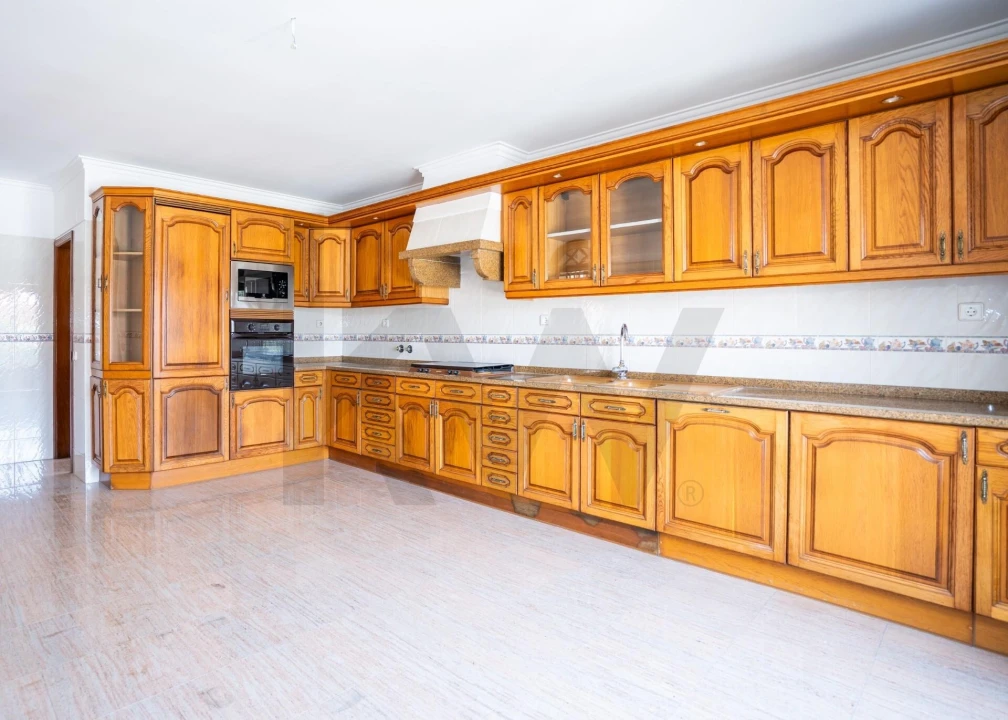 Moradia T5 para Venda em Rio de Mouro Foto 19