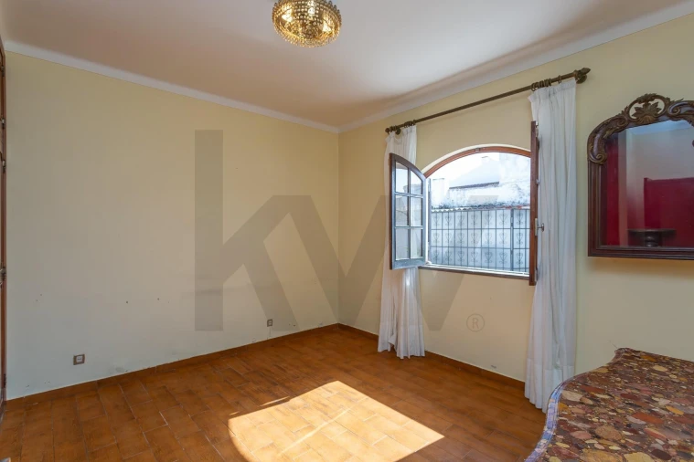 Moradia T5 para Venda em Almeirim Foto 60