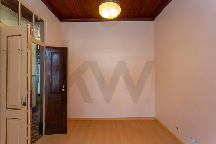 Moradia T5 para Venda em Almeirim Foto 28