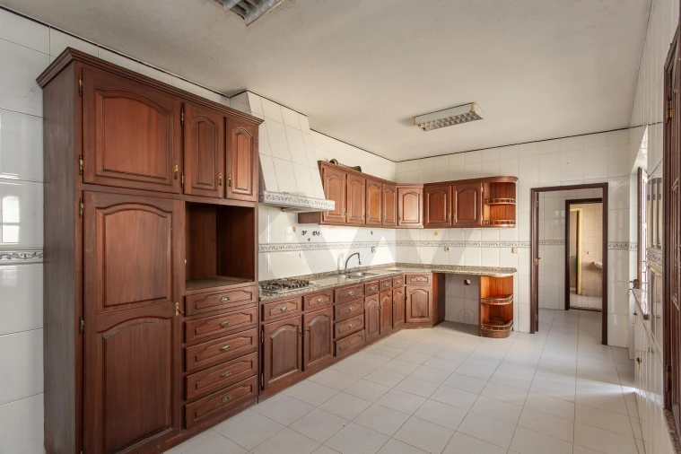 Moradia T5 para Venda em Almeirim Foto 31