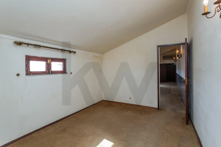 Moradia T5 para Venda em Almeirim Foto 53